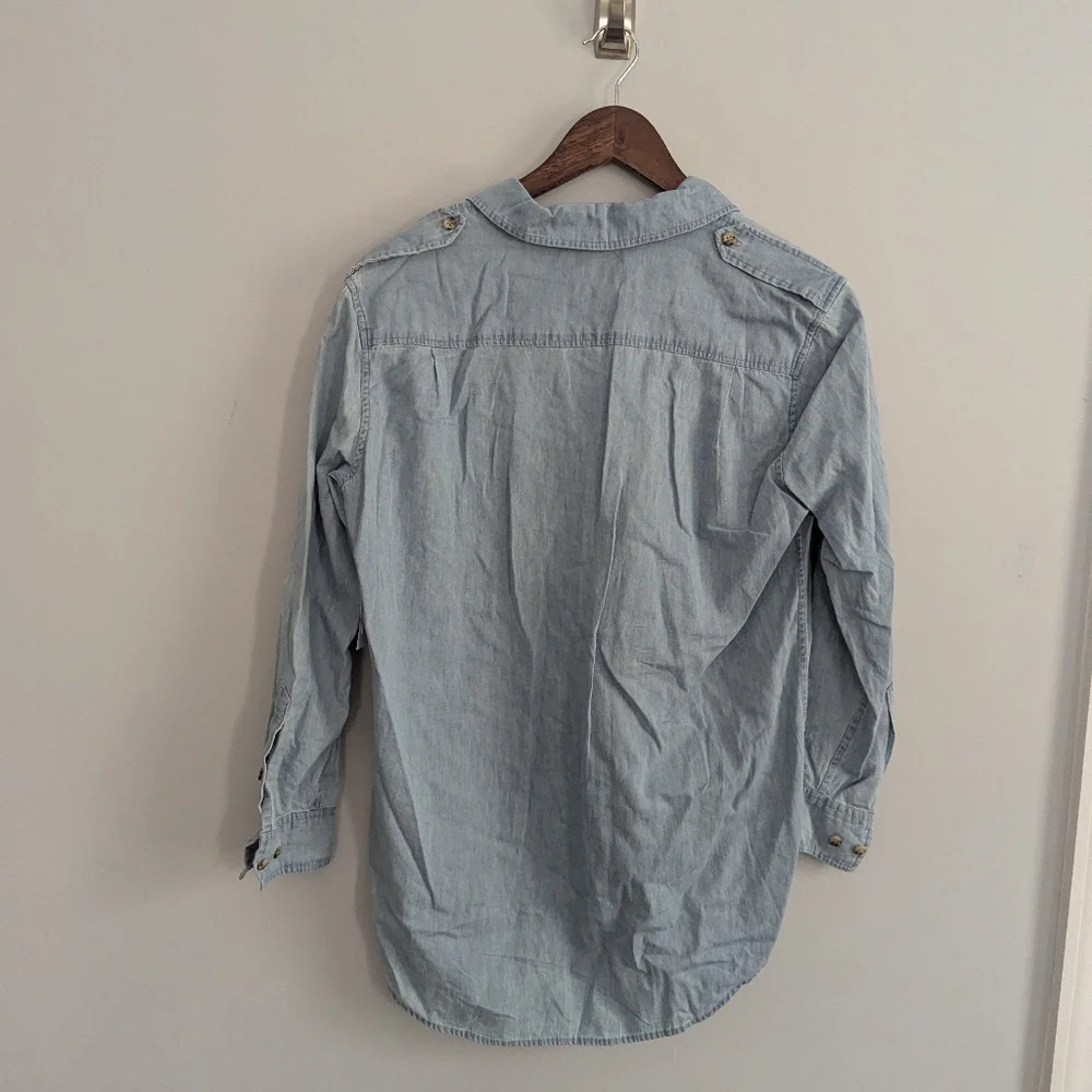 NEW Women's Equipment XS Major Sky Blue Button Down - Picture 3 of 6
